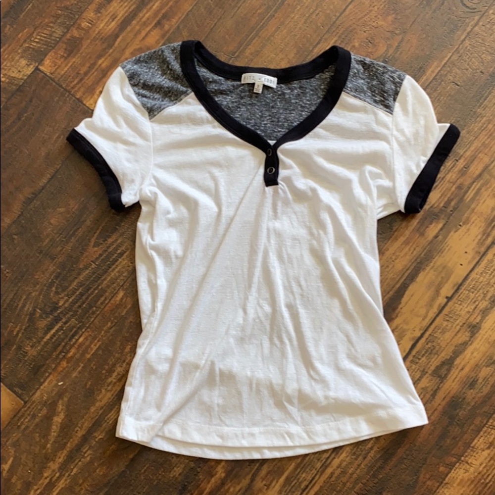 Short sleeve shirt